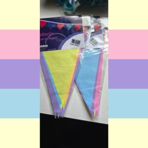 Banderin Plastico Triangulo Multicolor Pastel